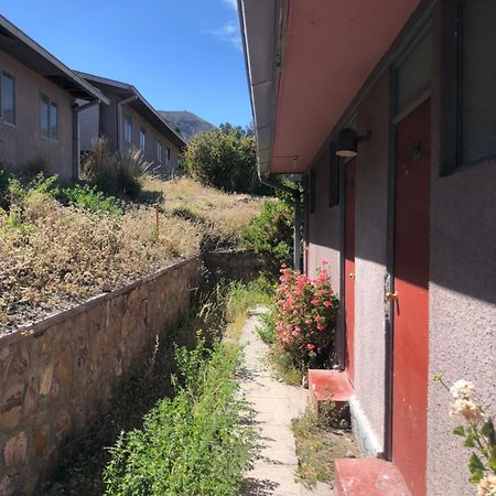 Hotel Las Vicunas Putre Exterior photo