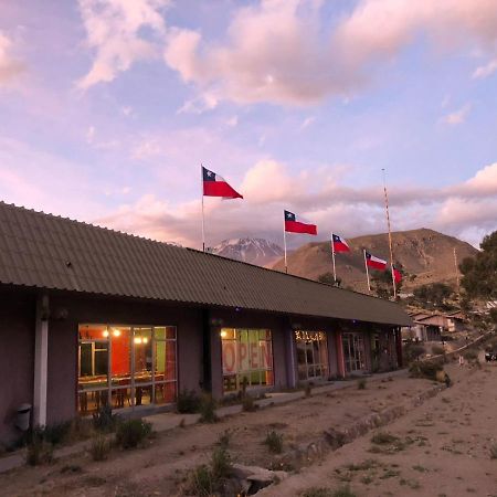 Hotel Las Vicunas Putre Exterior photo