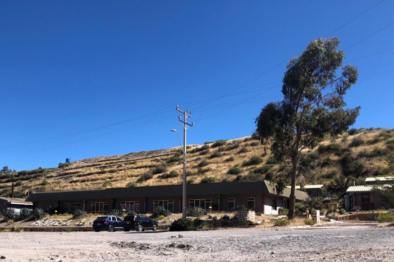 Hotel Las Vicunas Putre Exterior photo