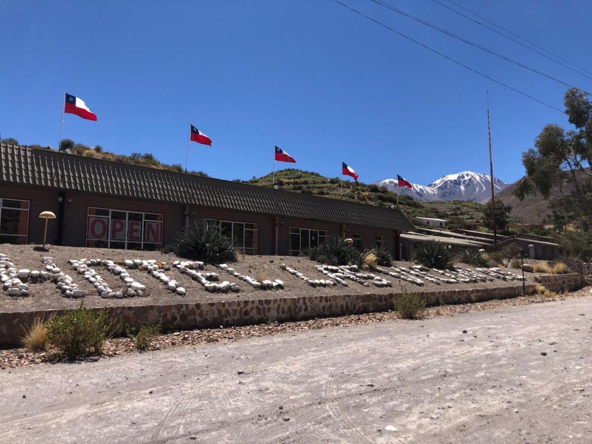 Hotel Las Vicunas Putre Exterior photo