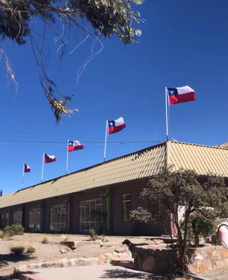 Hotel Las Vicunas Putre Exterior photo